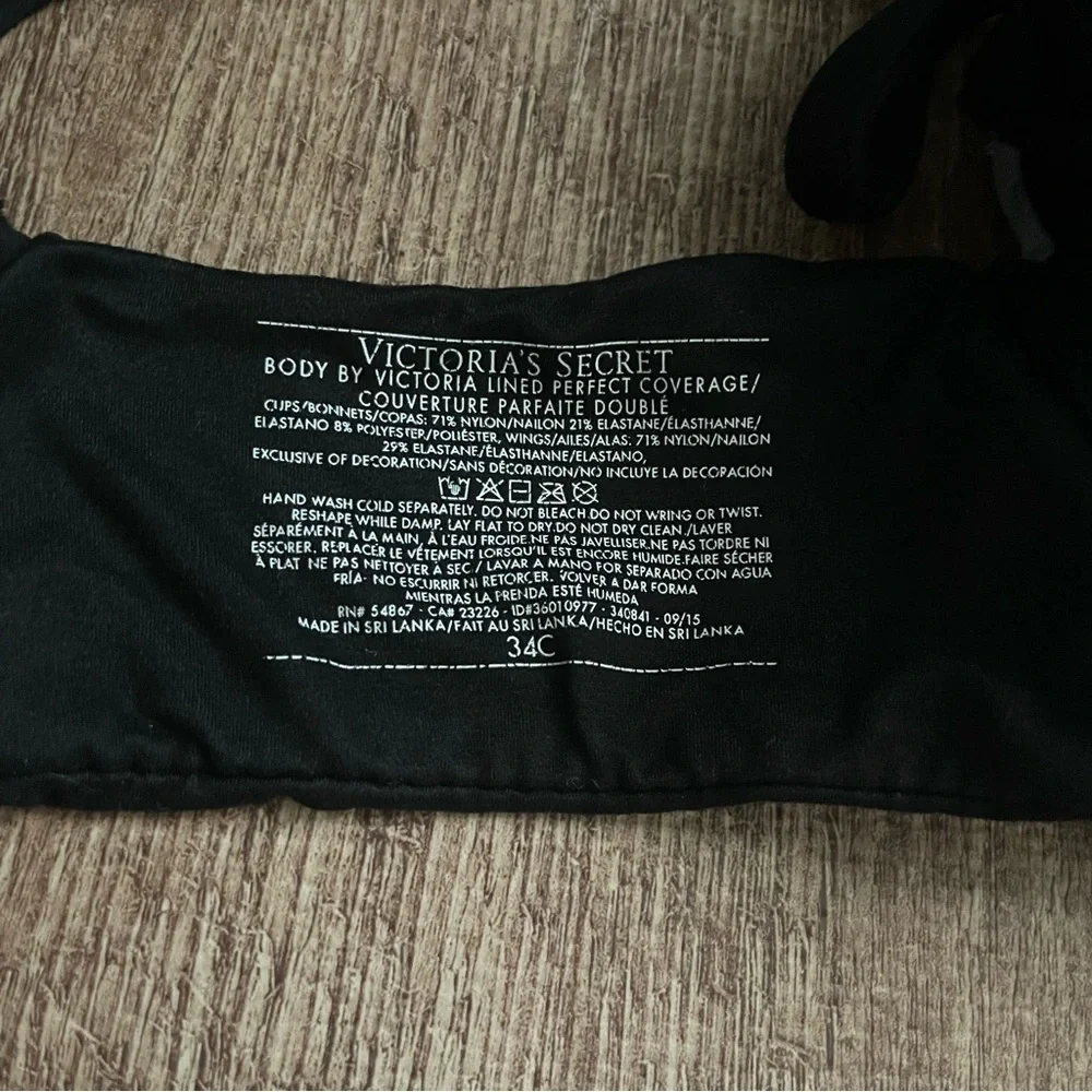 Victoria's Secret Body By Victoria Lined Perfect Coverage Bra Size 34C